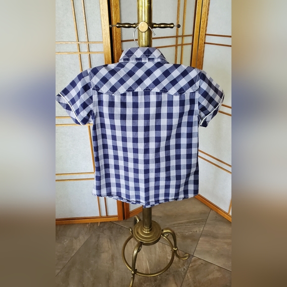 Bundle 5/$20  Kids plaid button up shirt size 6 - Picture 2 of 3